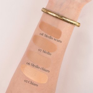 Swatches-con-riferimenti-Cream-to-silk-foundationSwatches-conSwatches-con