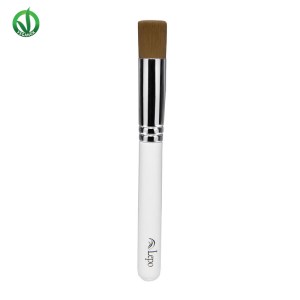 lepo-round-vegan-brush-foundation-650